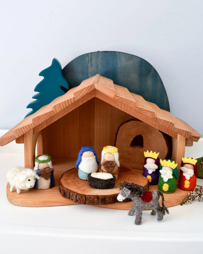 Christmas-Nativity-Peg-Dolls-3.webp