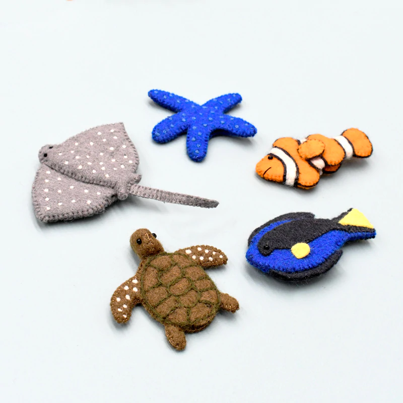 coral-reef-finger-puppets-4_800x.webp